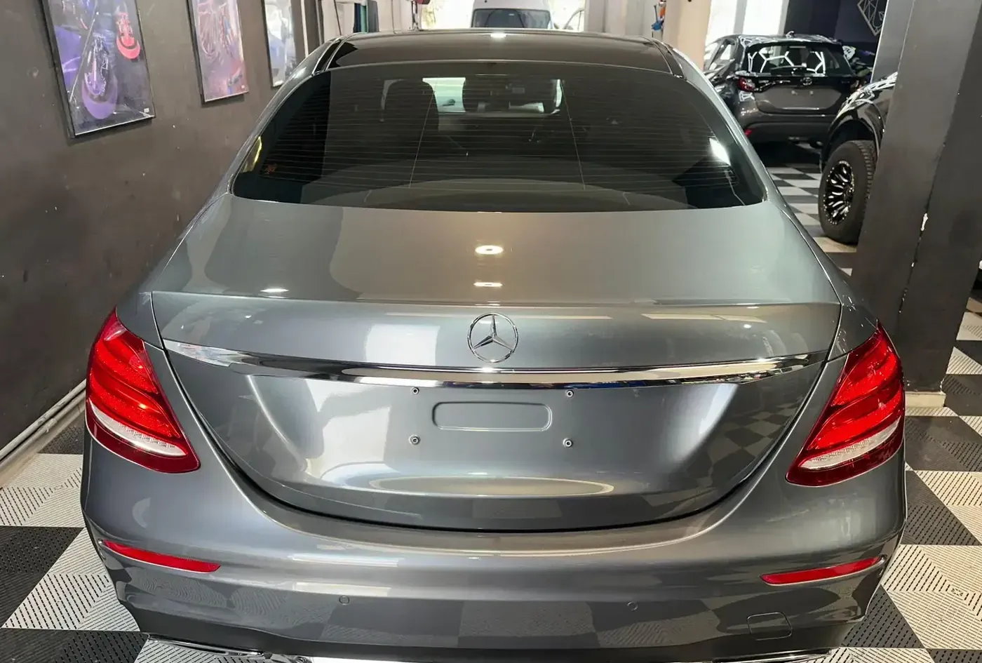 2016 Mercedes-Benz E-Class — photo 12