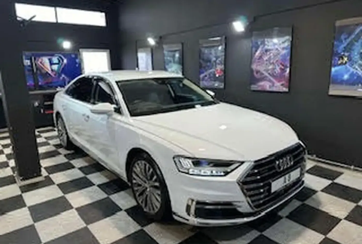 2019 Audi A8 — photo 2