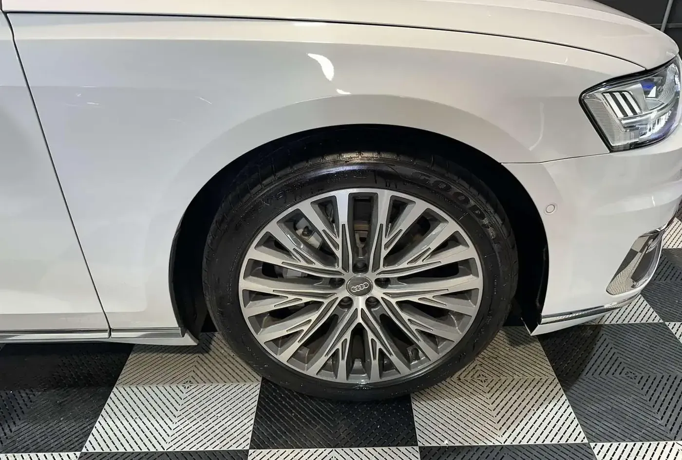 2019 Audi A8 — photo 5