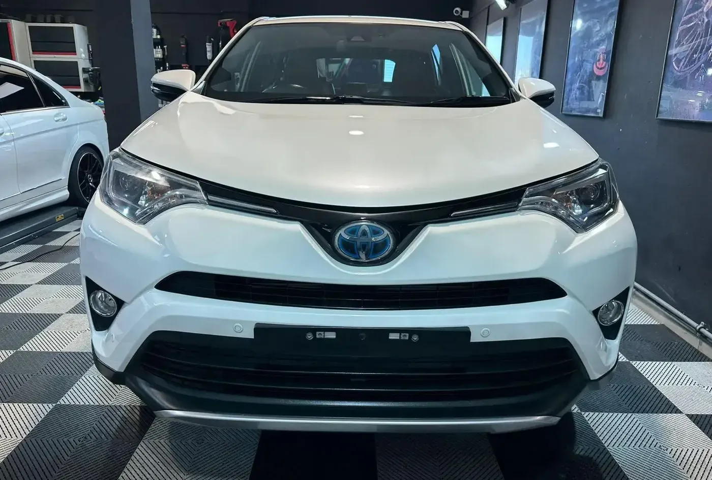 2018 Toyota RAV4 — photo 3