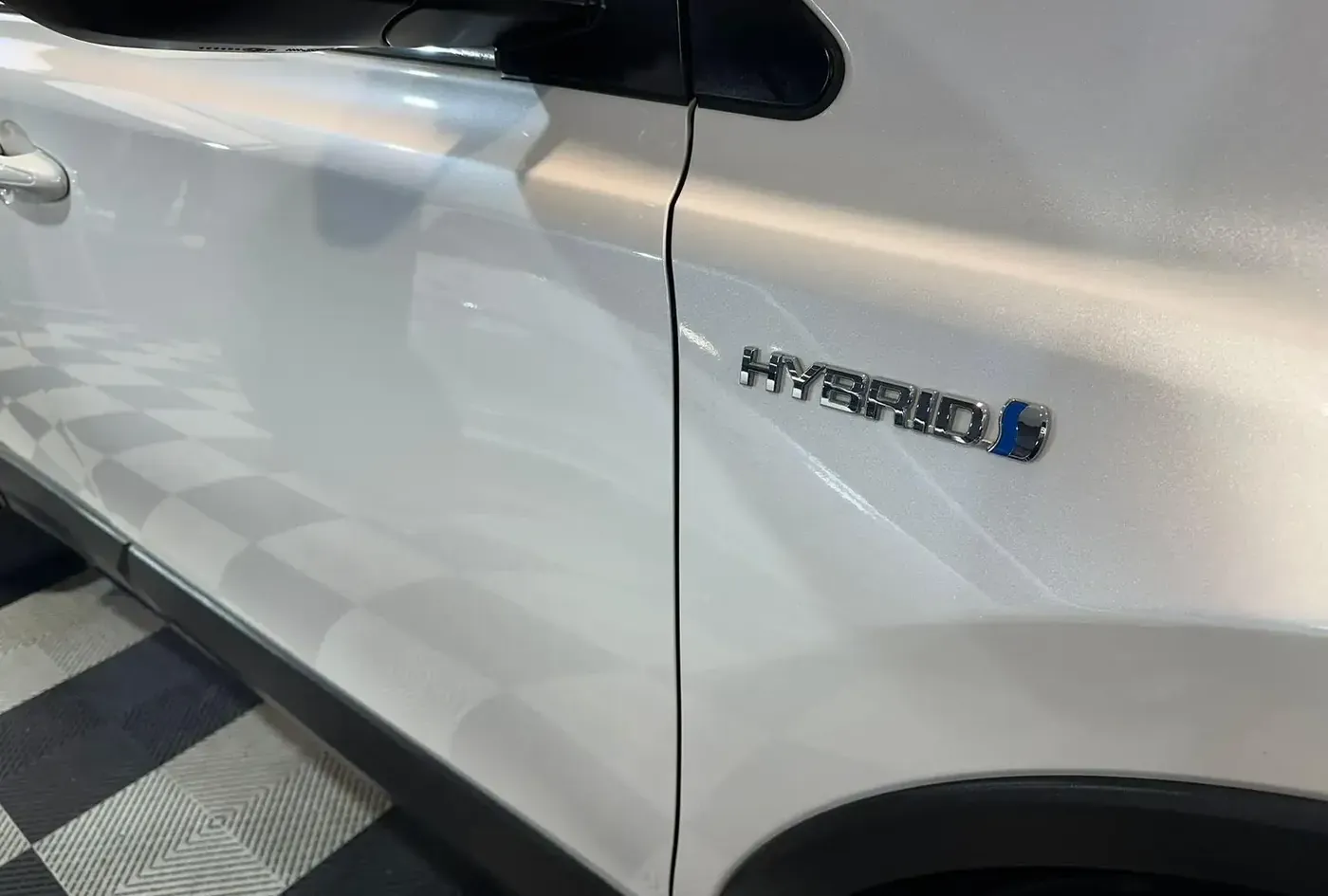 2018 Toyota RAV4 — photo 8