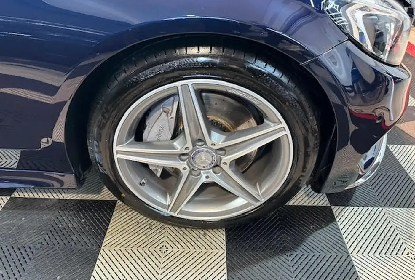2017 Mercedes-Benz C-Class — photo 4