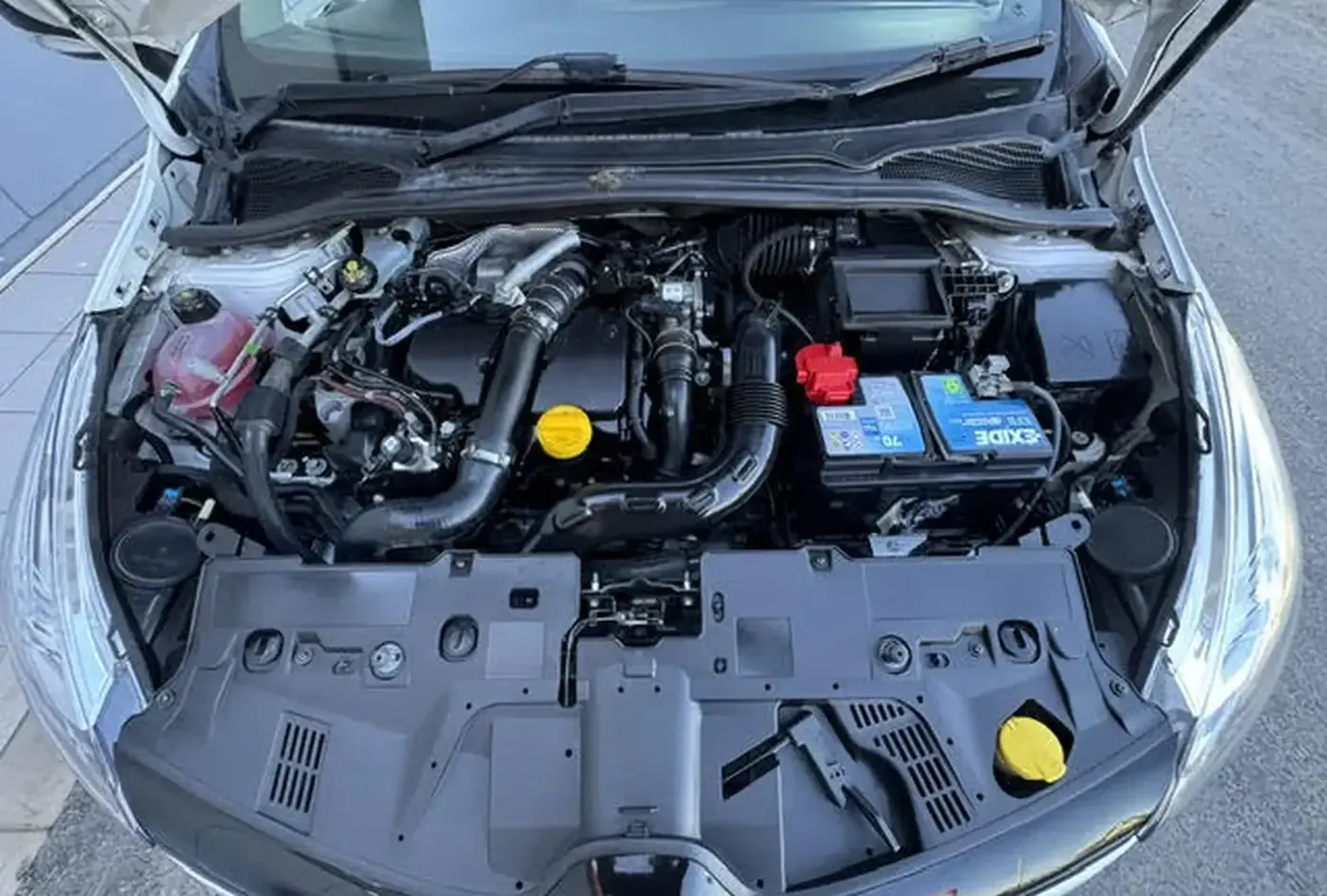 2019 Renault Clio — photo 8