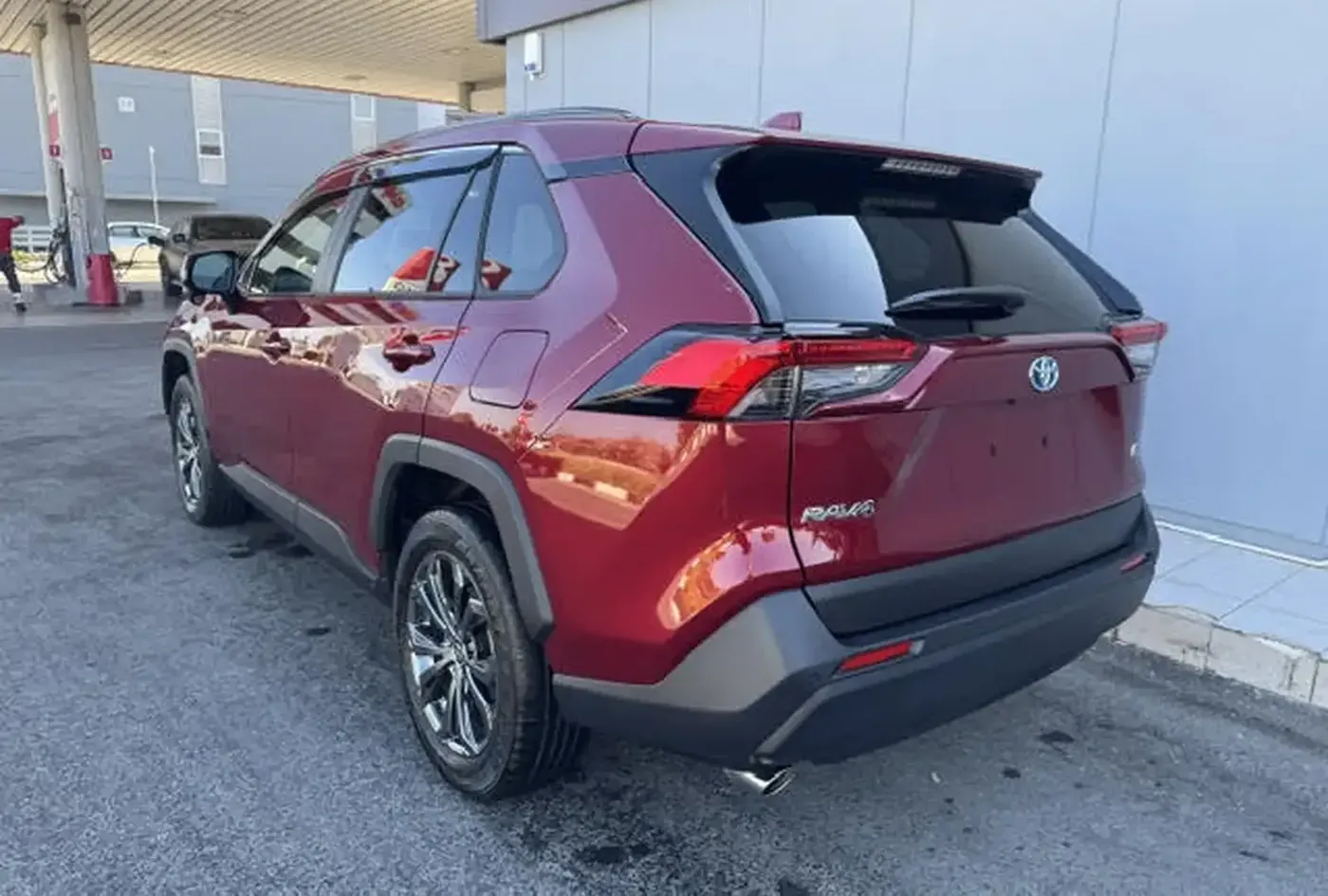 2023 Toyota RAV4 — photo 8