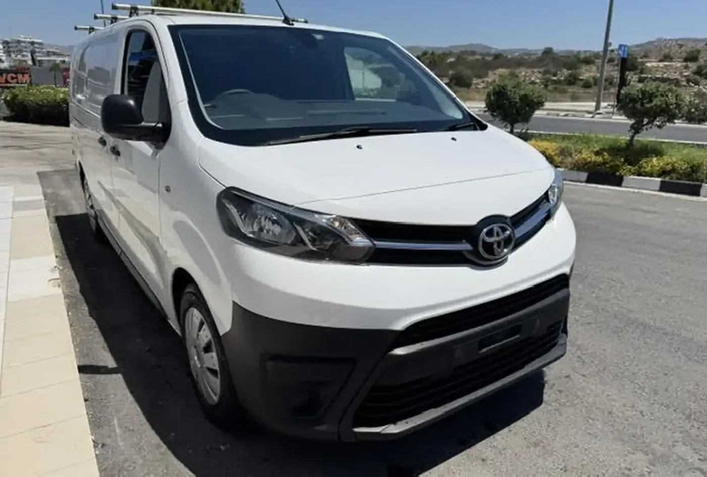 2021 Toyota ProAce — photo 1