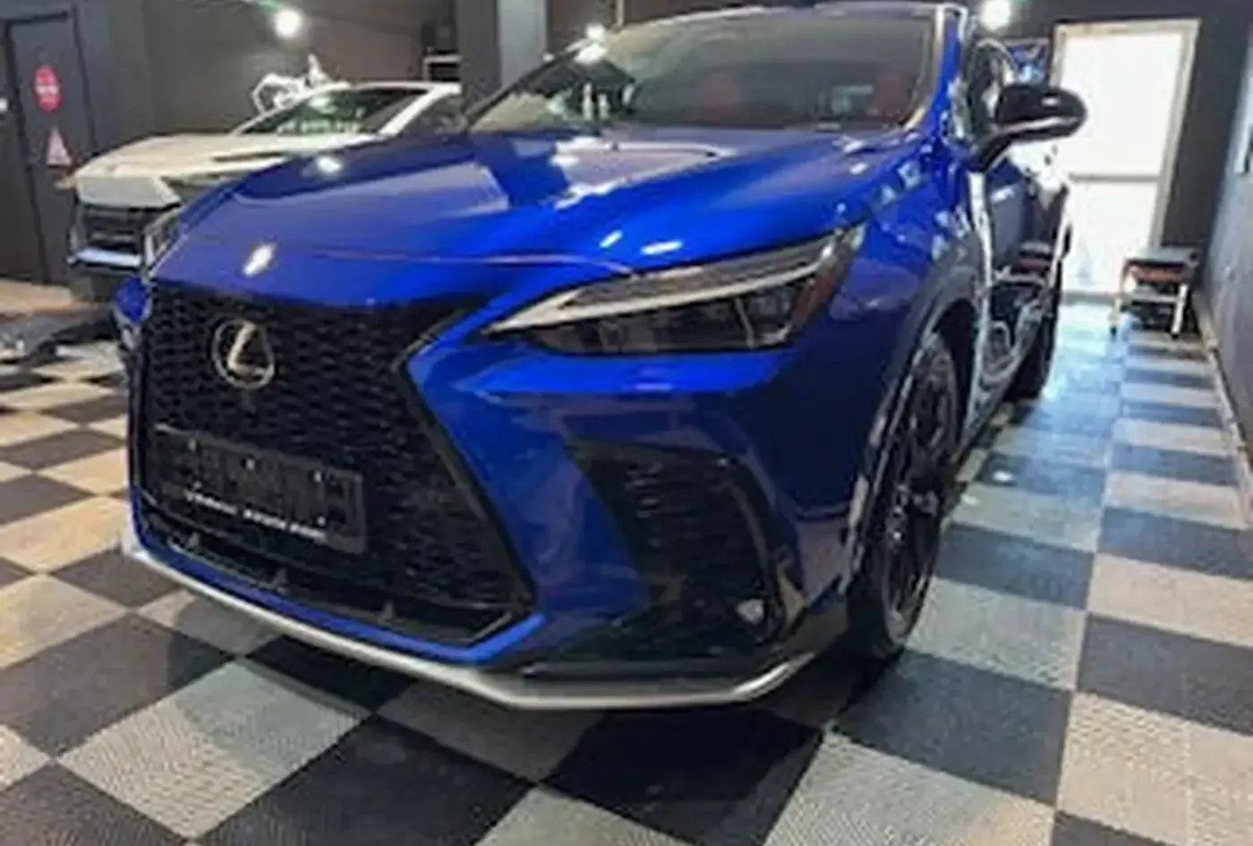 2023 Lexus NX — photo 1