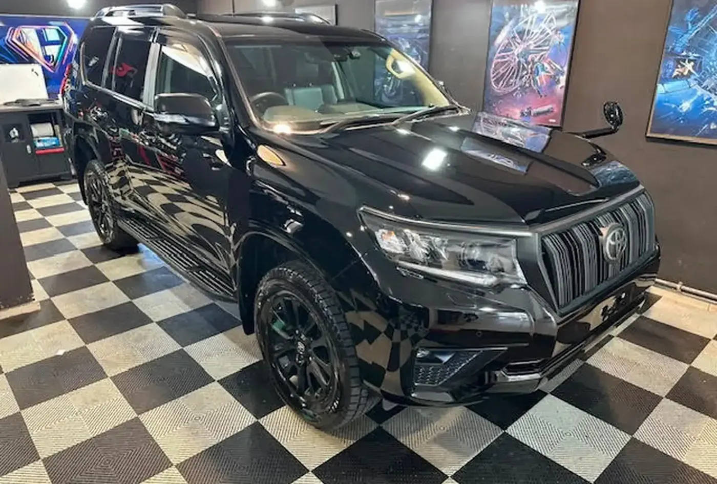2023 Toyota Land Cruiser Prado — photo 1